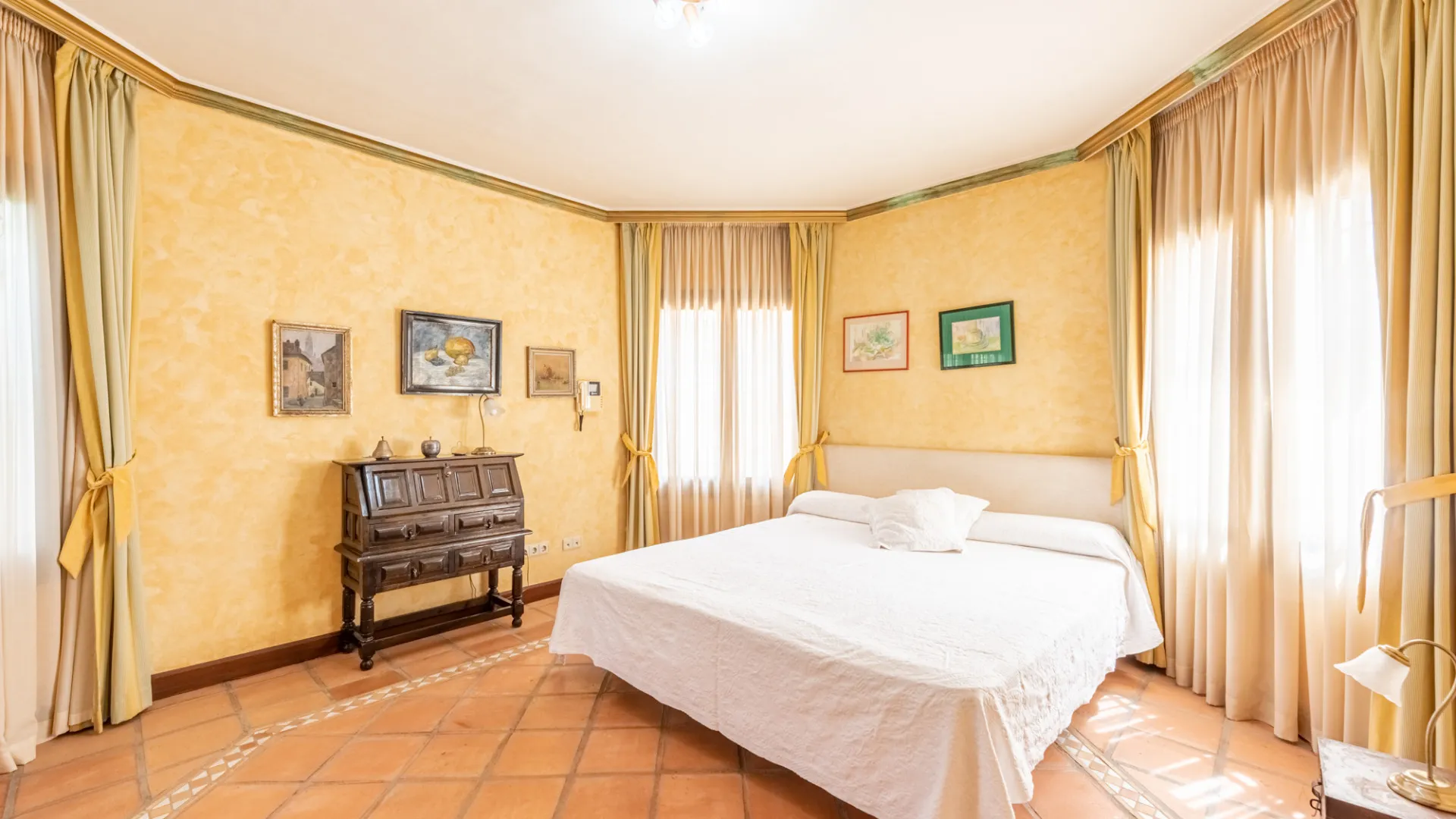 Villa en venta en Nueva Andalucia