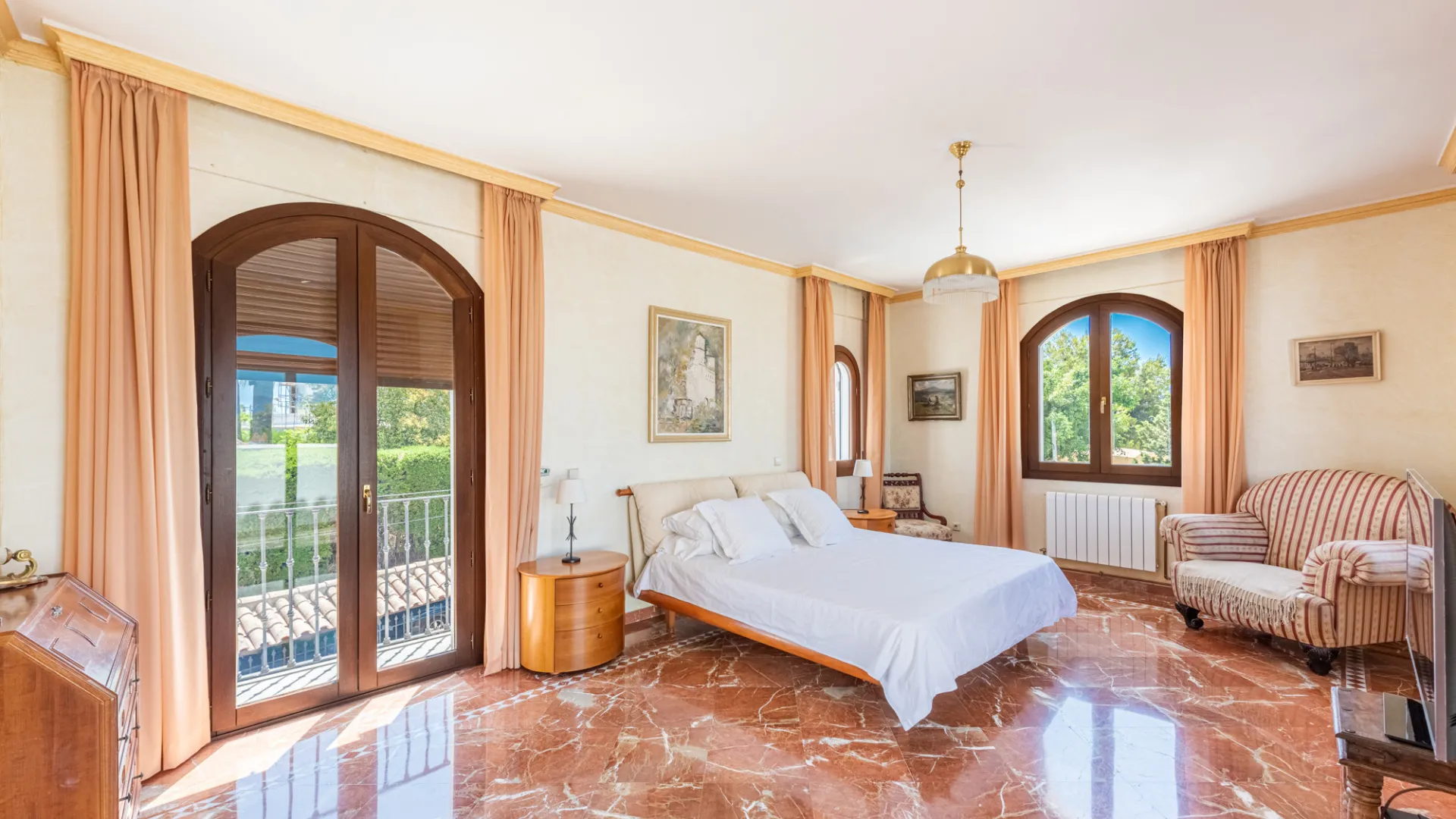 Villa en venta en Nueva Andalucia
