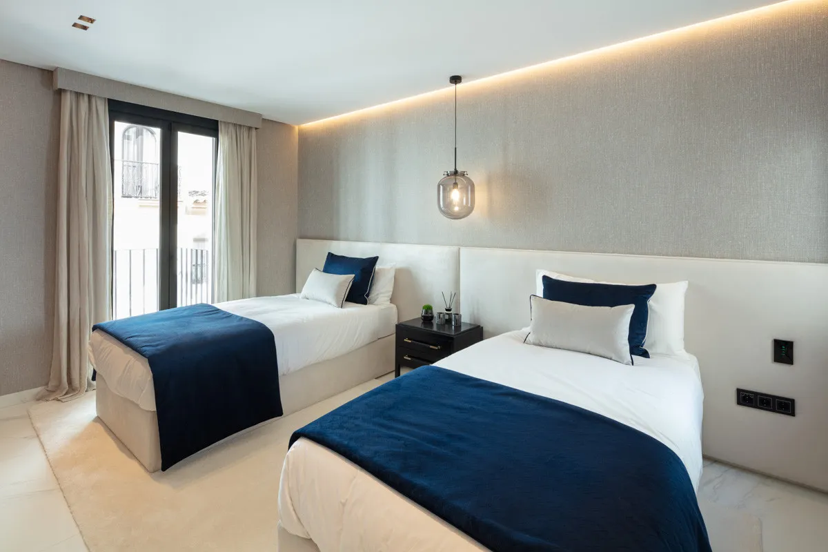 Se vende apartamento con 3 dormitorios en Marbella - Puerto Banus