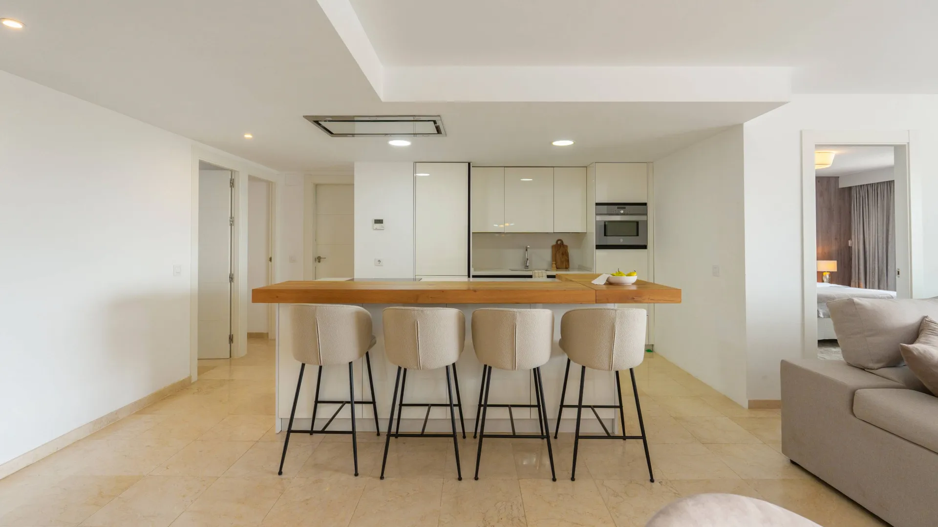 Nueva Andalucia, apartamento en venta con 4 dormitorios