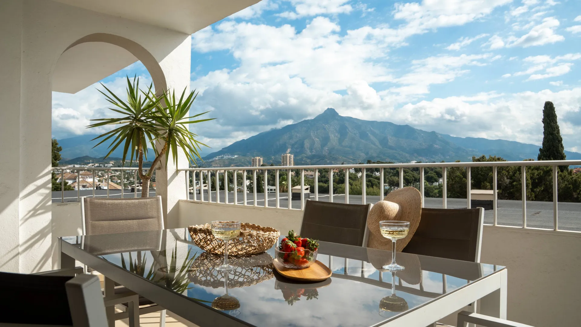 Nueva Andalucia, apartamento en venta con 4 dormitorios