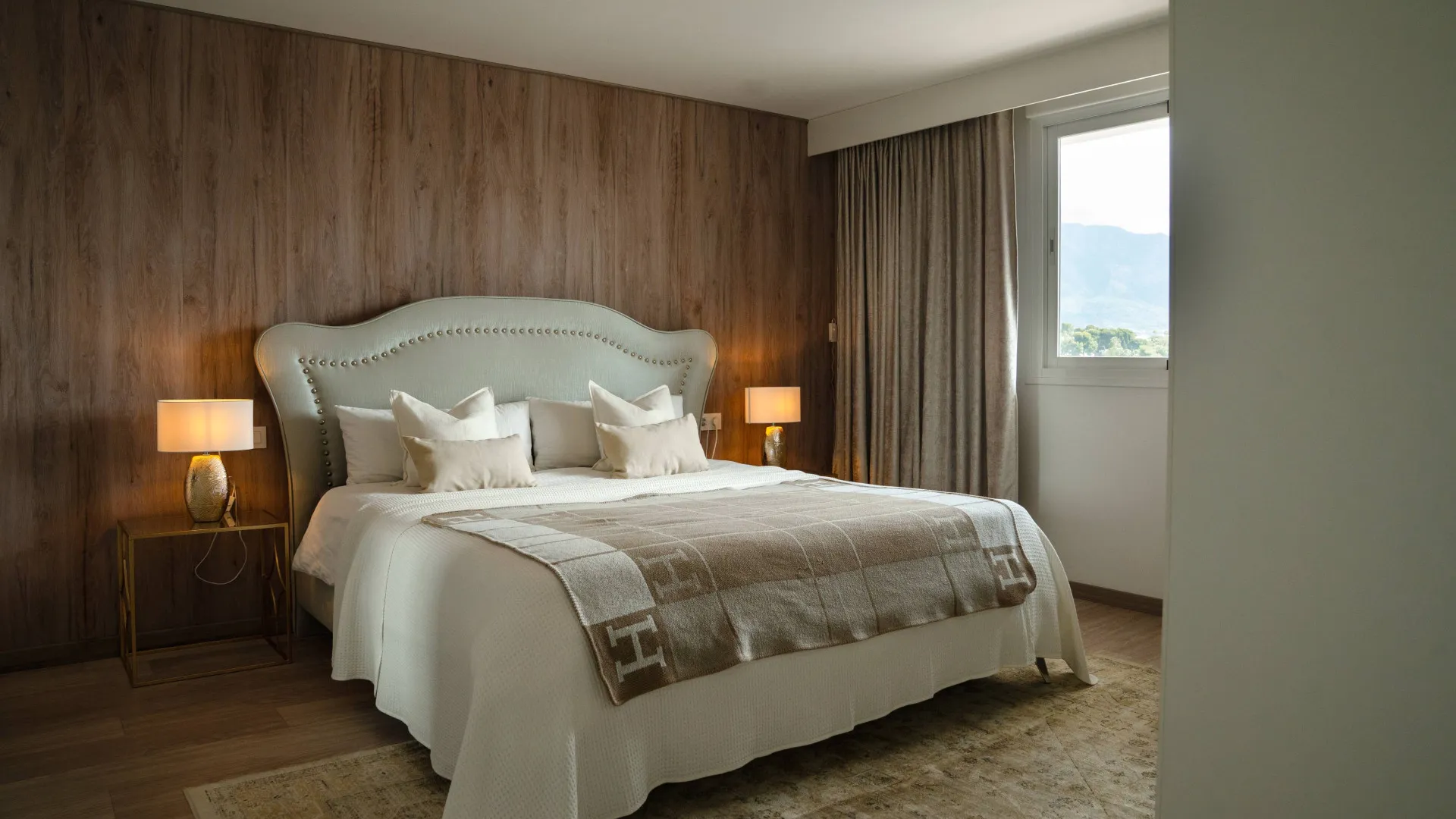 Nueva Andalucia, apartamento en venta con 4 dormitorios