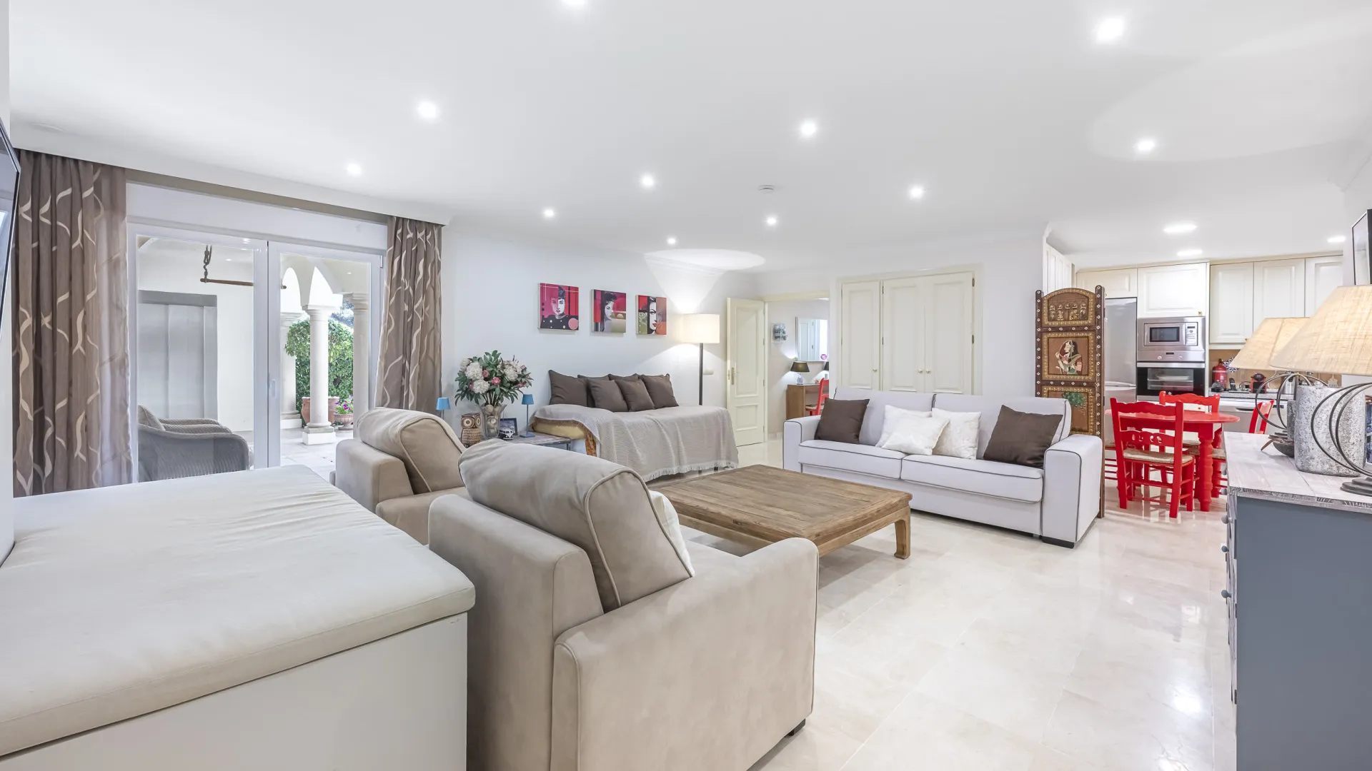 El Herrojo 6 bedrooms villa for sale