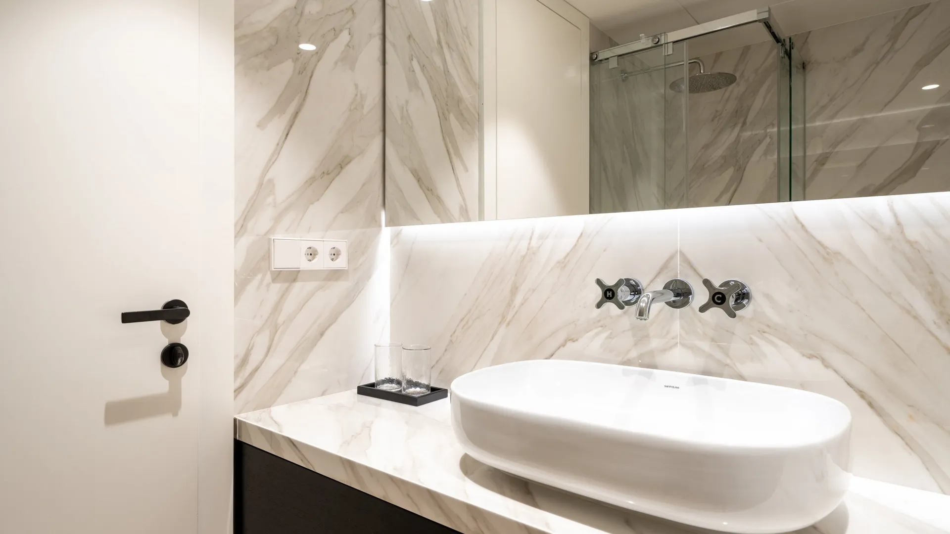 Se vende apartamento planta baja en Puente Romano