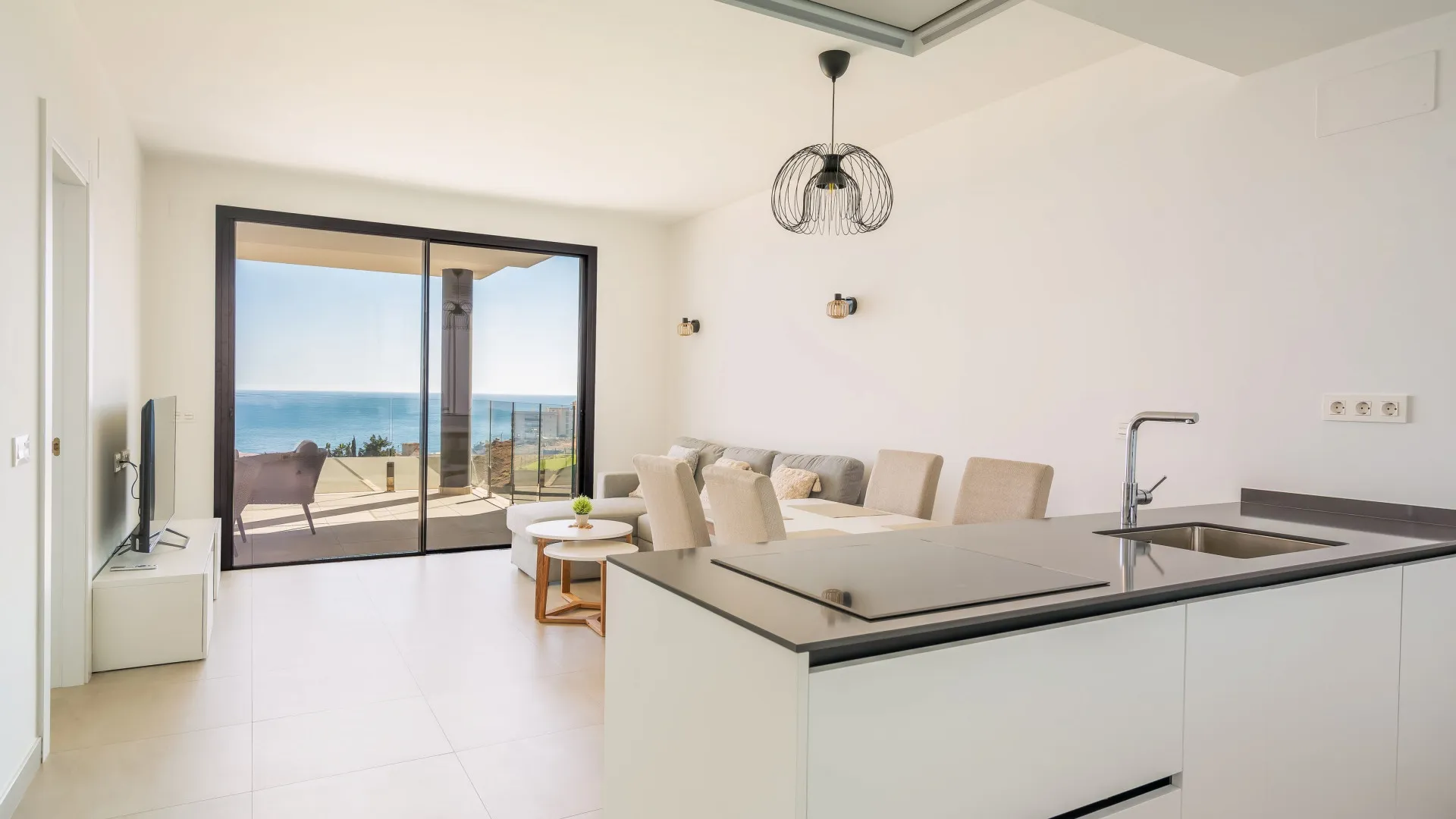 2 bedrooms apartment in Fuengirola for sale