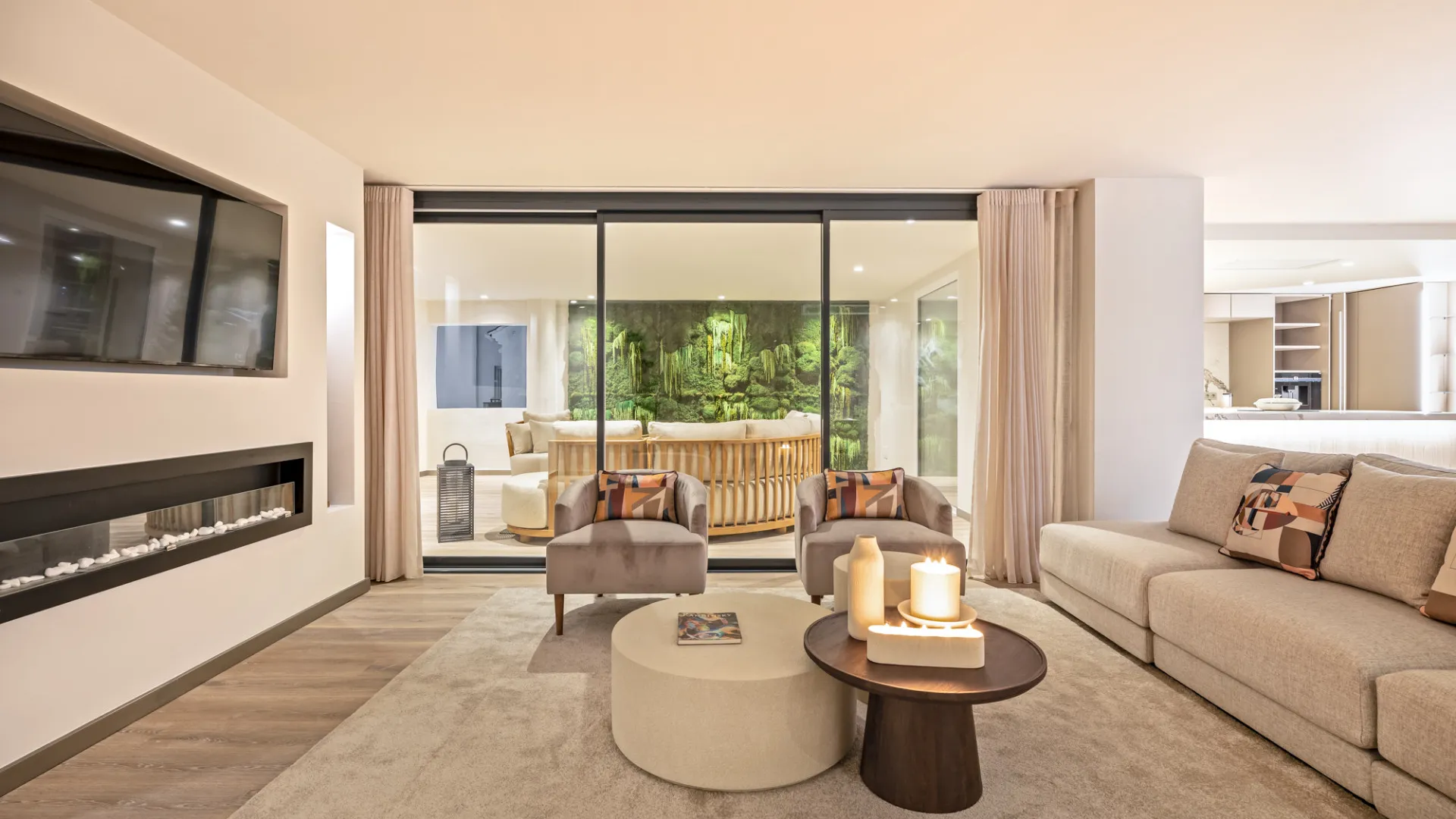 Apartment for sale in Marbella - Puerto Banus with 5 bedrooms