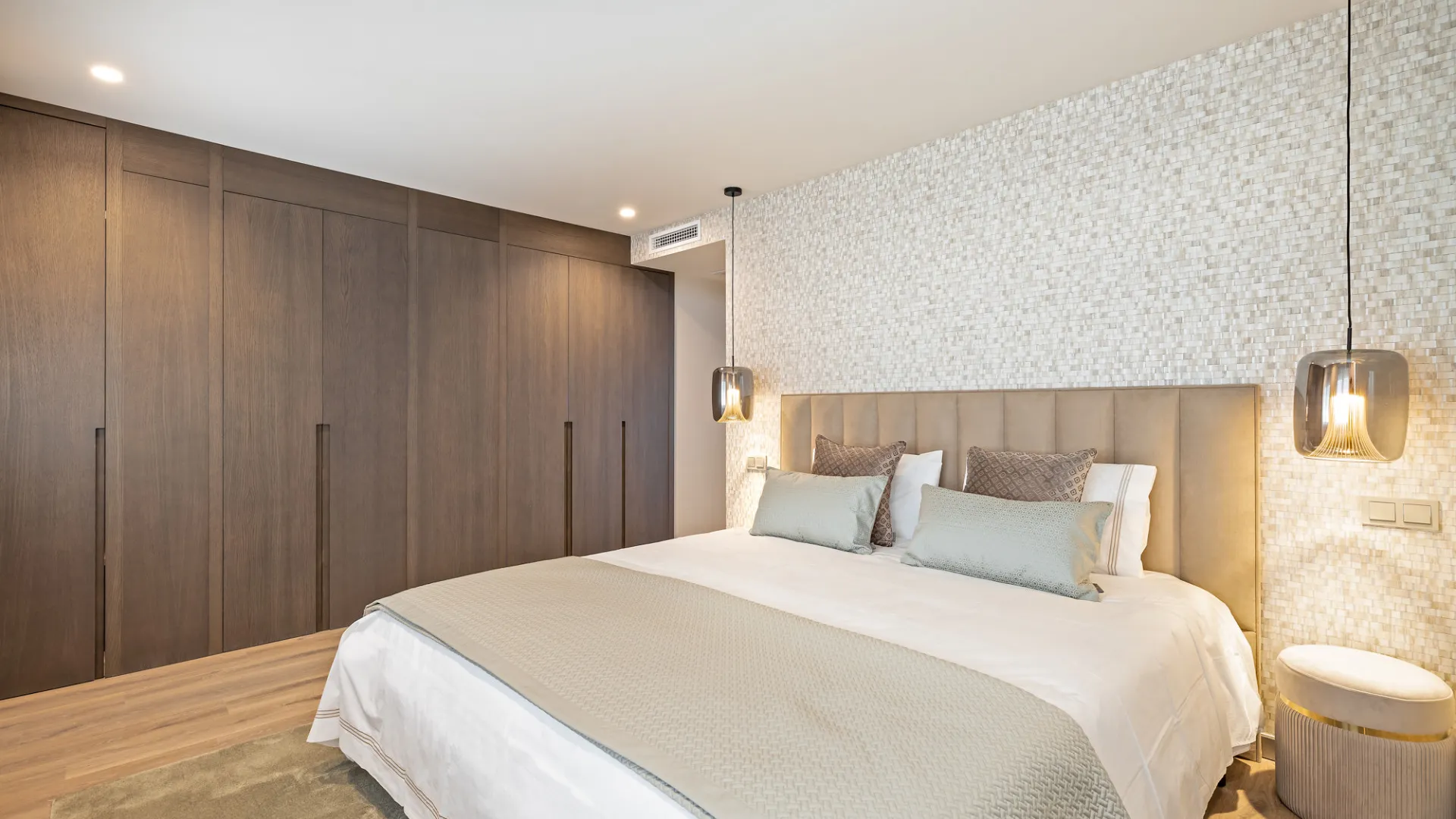 Apartment for sale in Marbella - Puerto Banus with 5 bedrooms