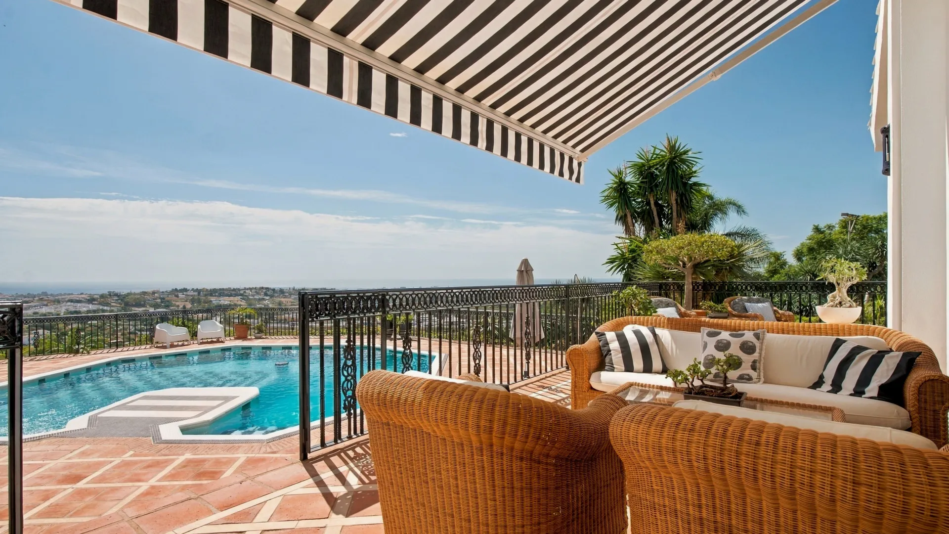 Villa for sale in Puerto del Capitan