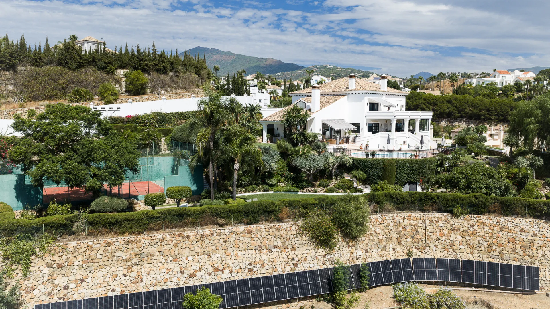 Villa for sale in Puerto del Capitan