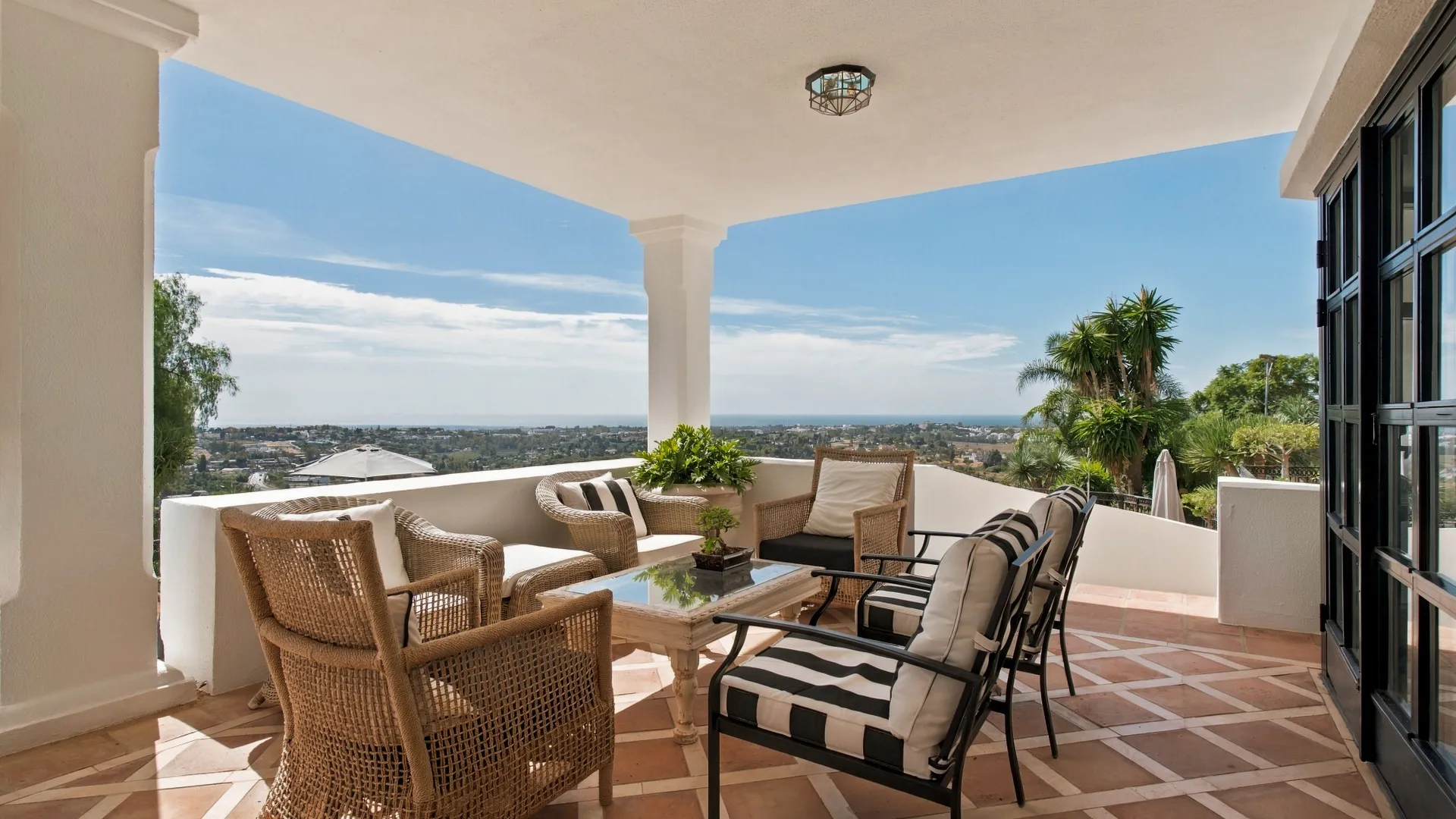 Villa for sale in Puerto del Capitan