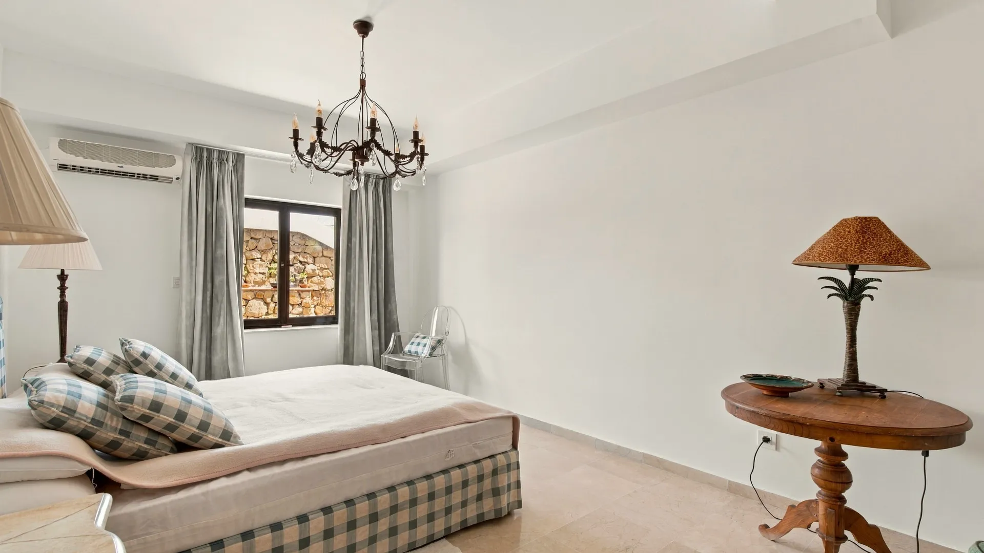 Villa for sale in Puerto del Capitan