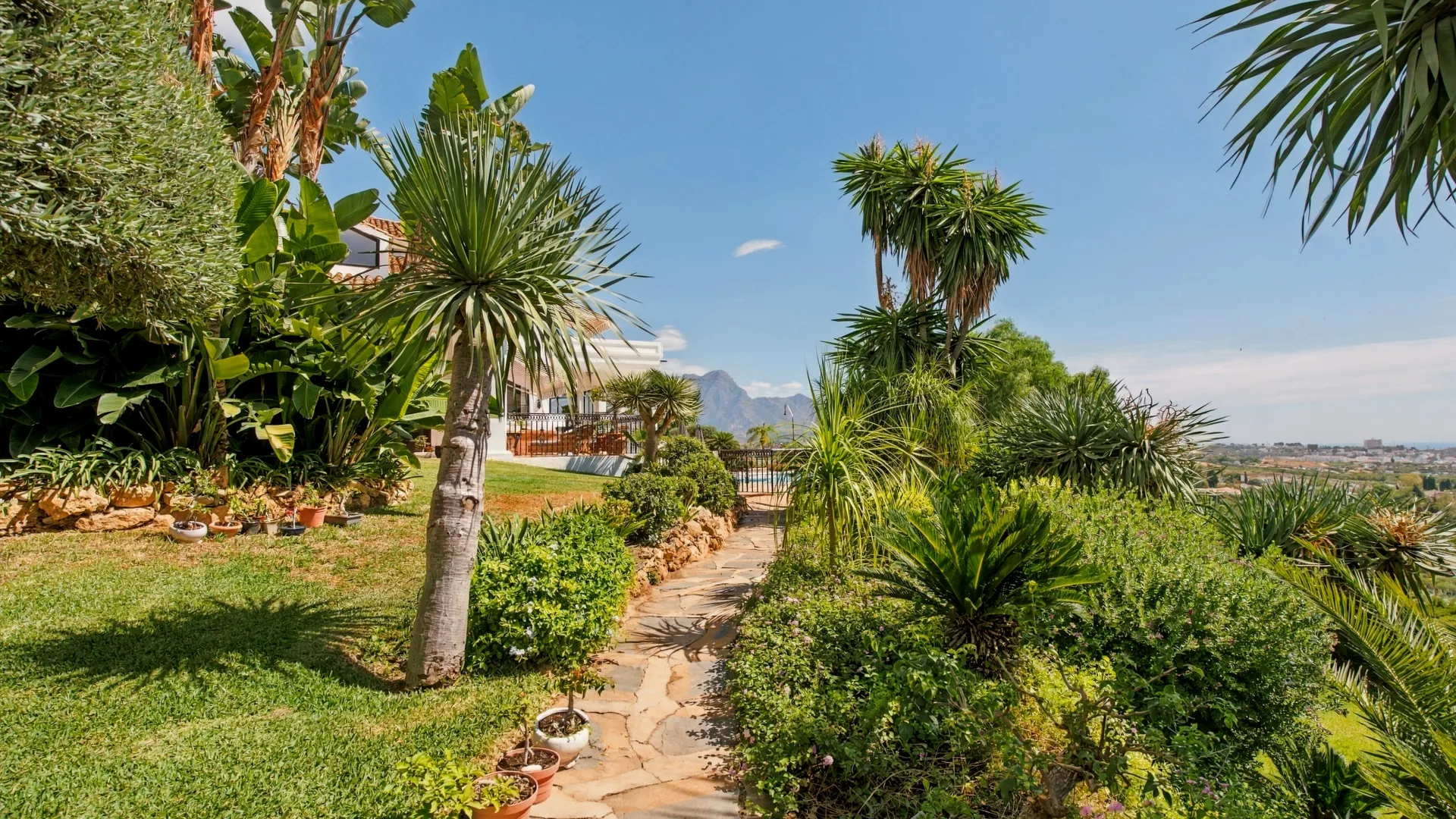 Villa for sale in Puerto del Capitan