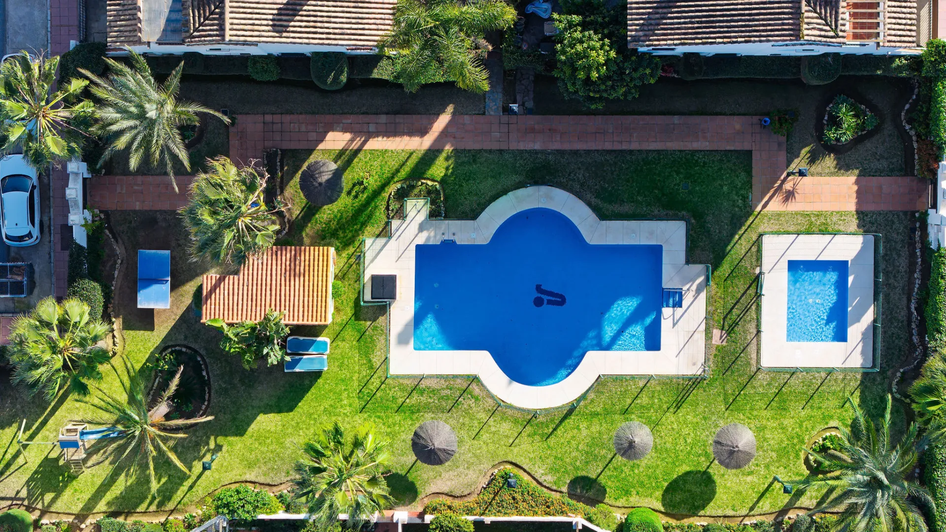 Los Naranjos de Marbella 4 bedrooms town house for sale