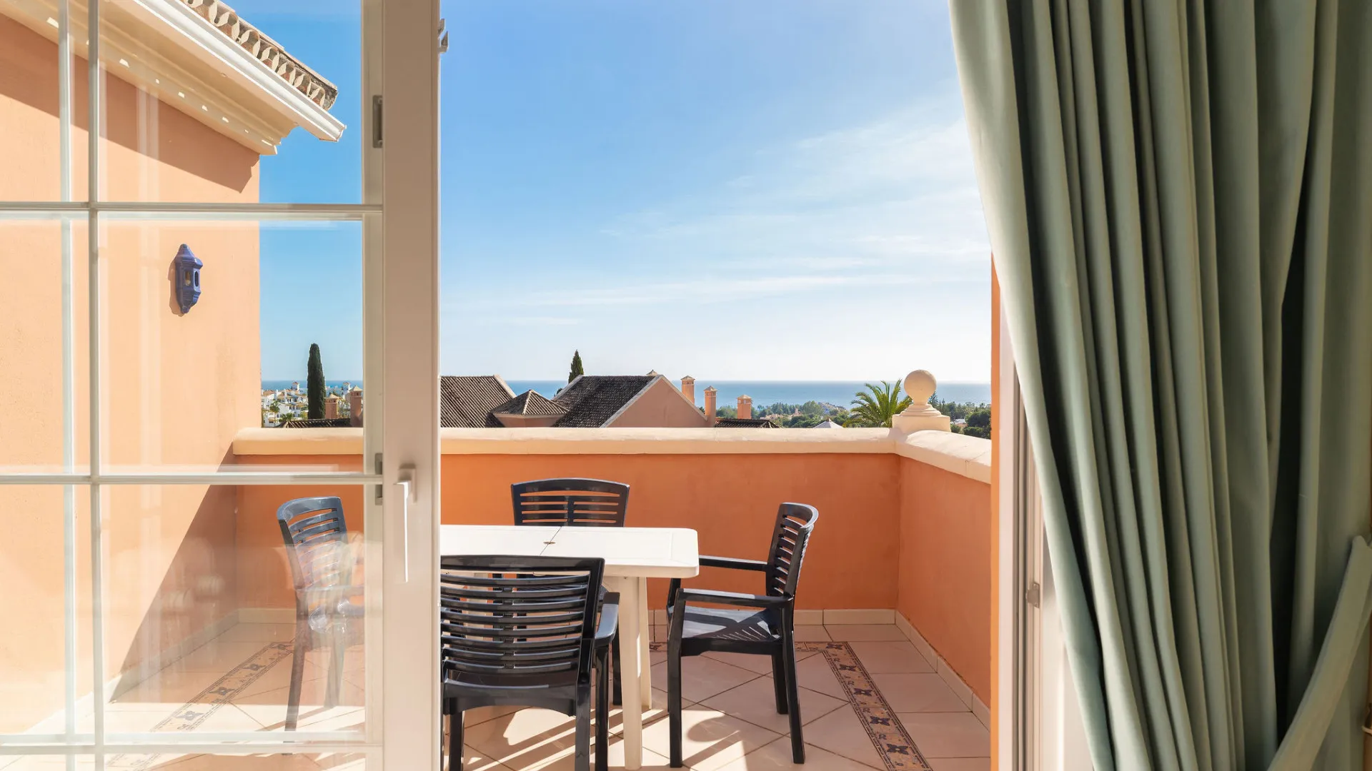 Buy 3 bedrooms duplex penthouse in Andalucia Alta