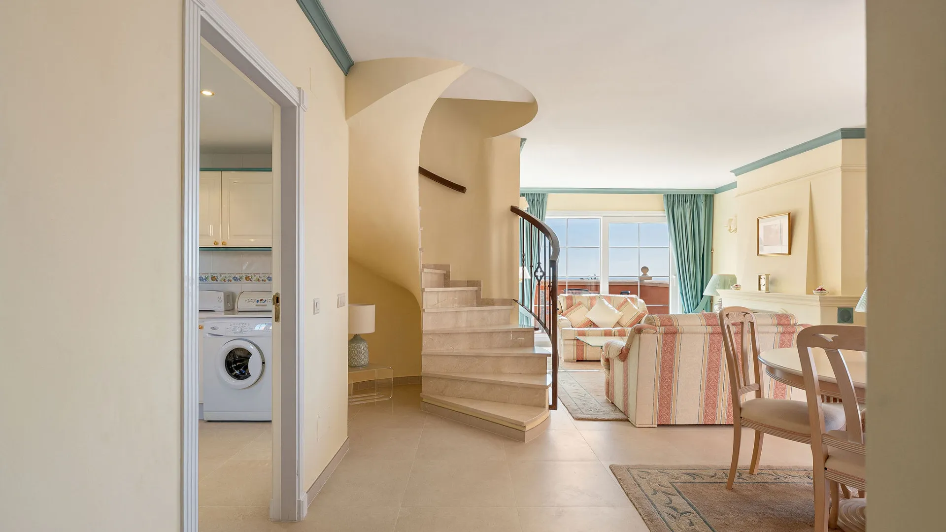 Buy 3 bedrooms duplex penthouse in Andalucia Alta
