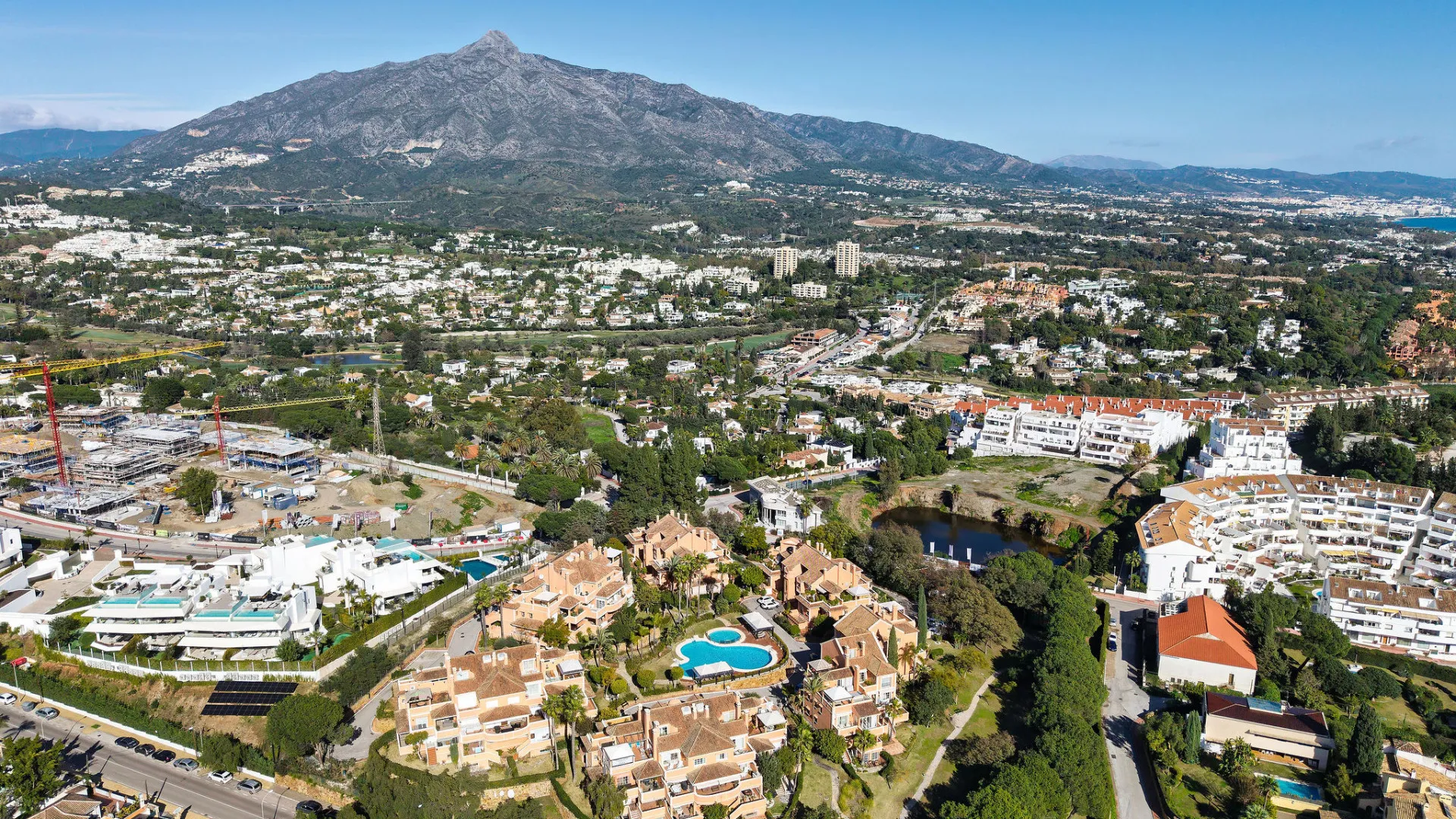 Buy 3 bedrooms duplex penthouse in Andalucia Alta