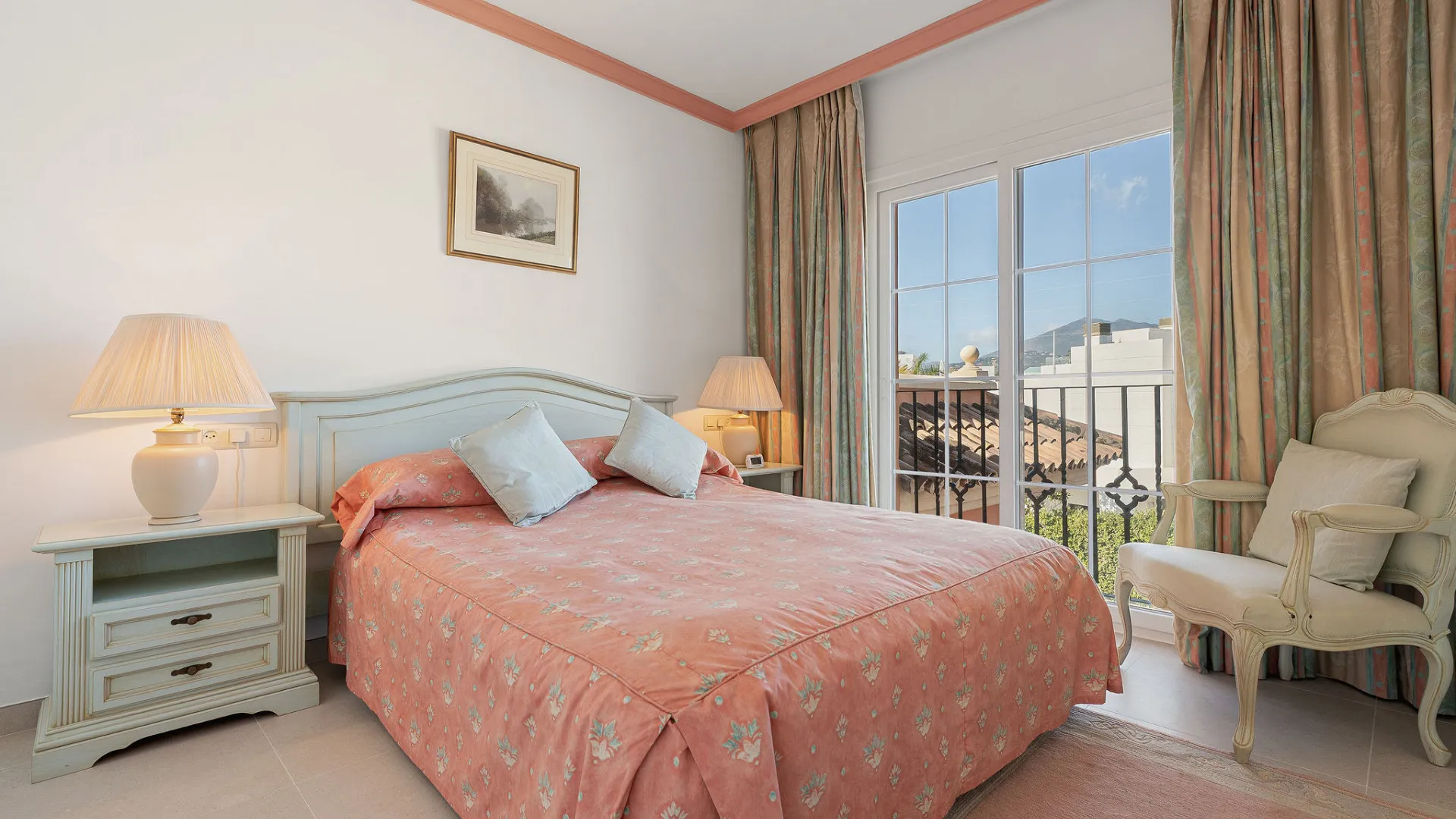 Buy 3 bedrooms duplex penthouse in Andalucia Alta