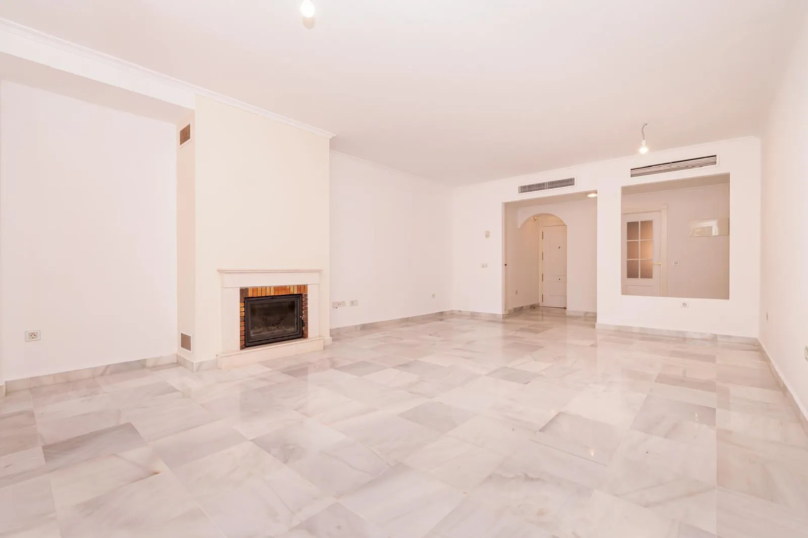 Comprar apartamento en Hacienda del Sol con 4 dormitorios