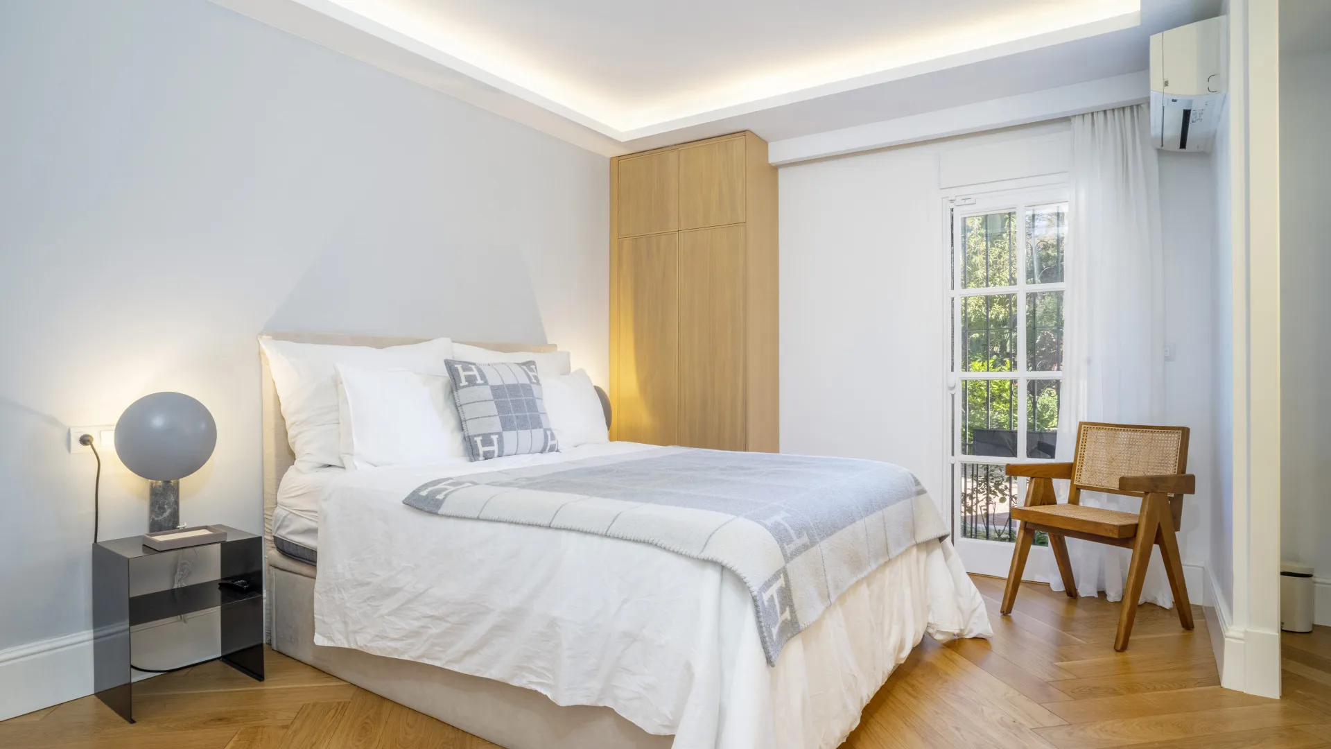 Buy 3 bedrooms ground floor apartment in Las Cascadas
