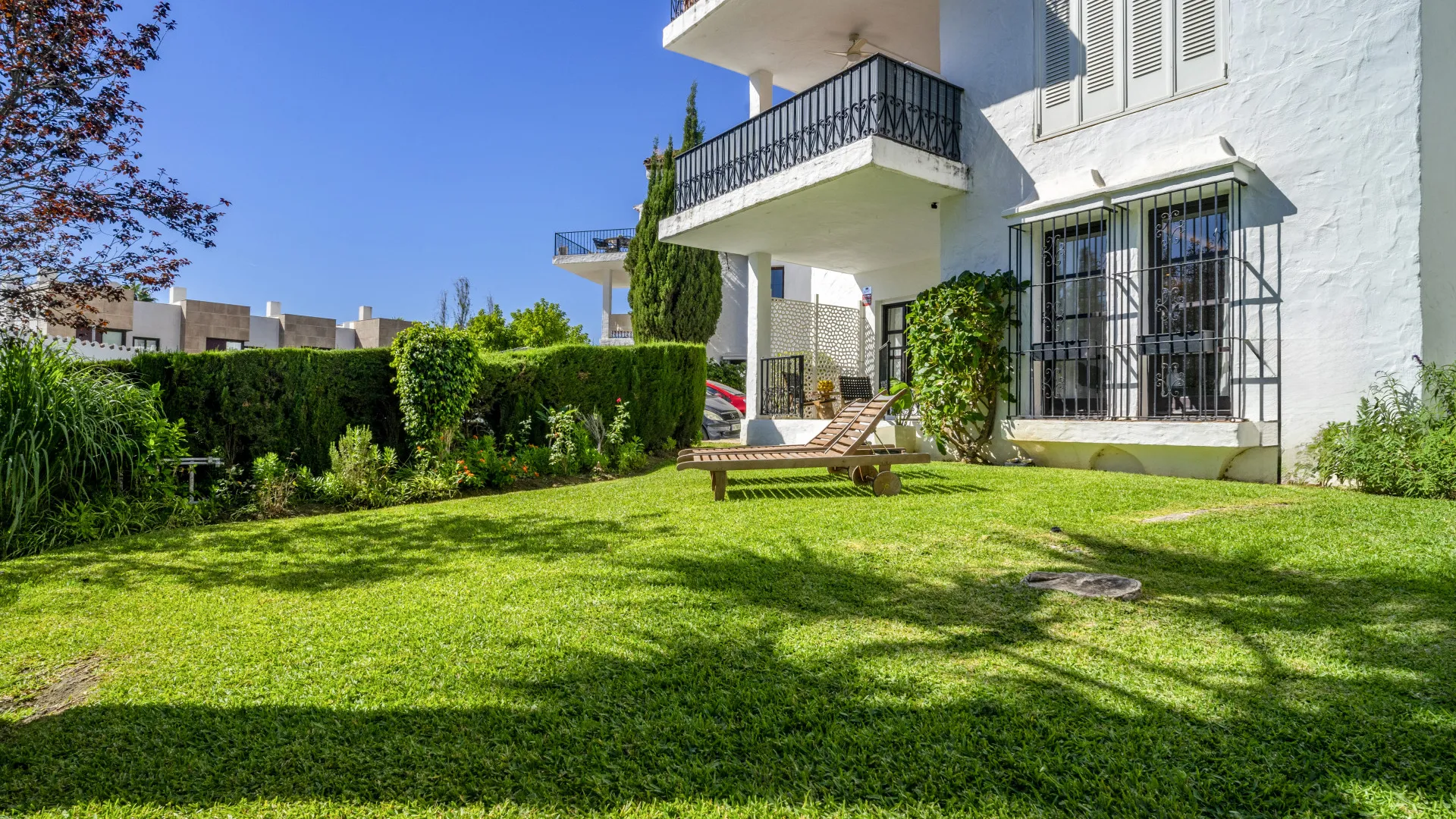 Buy 3 bedrooms ground floor apartment in Las Cascadas