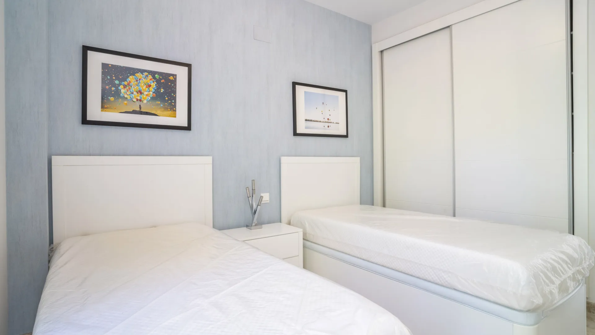 Apartamento planta baja en venta en Los Naranjos de Marbella