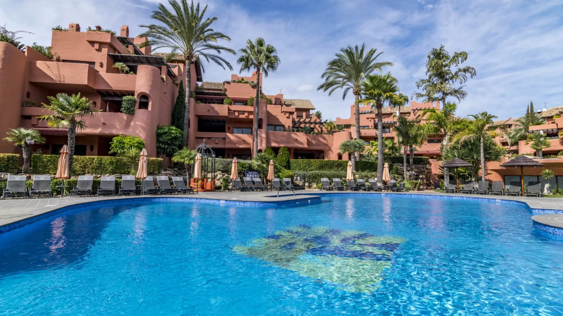 Duplex penthouse for sale in Torre Bermeja with 3 bedrooms