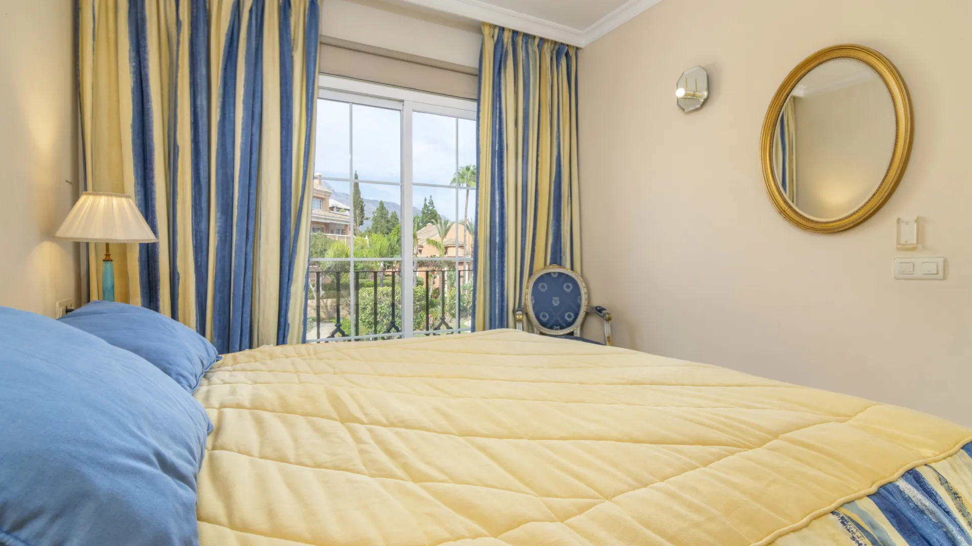 Atico duplex en venta en Andalucia Alta