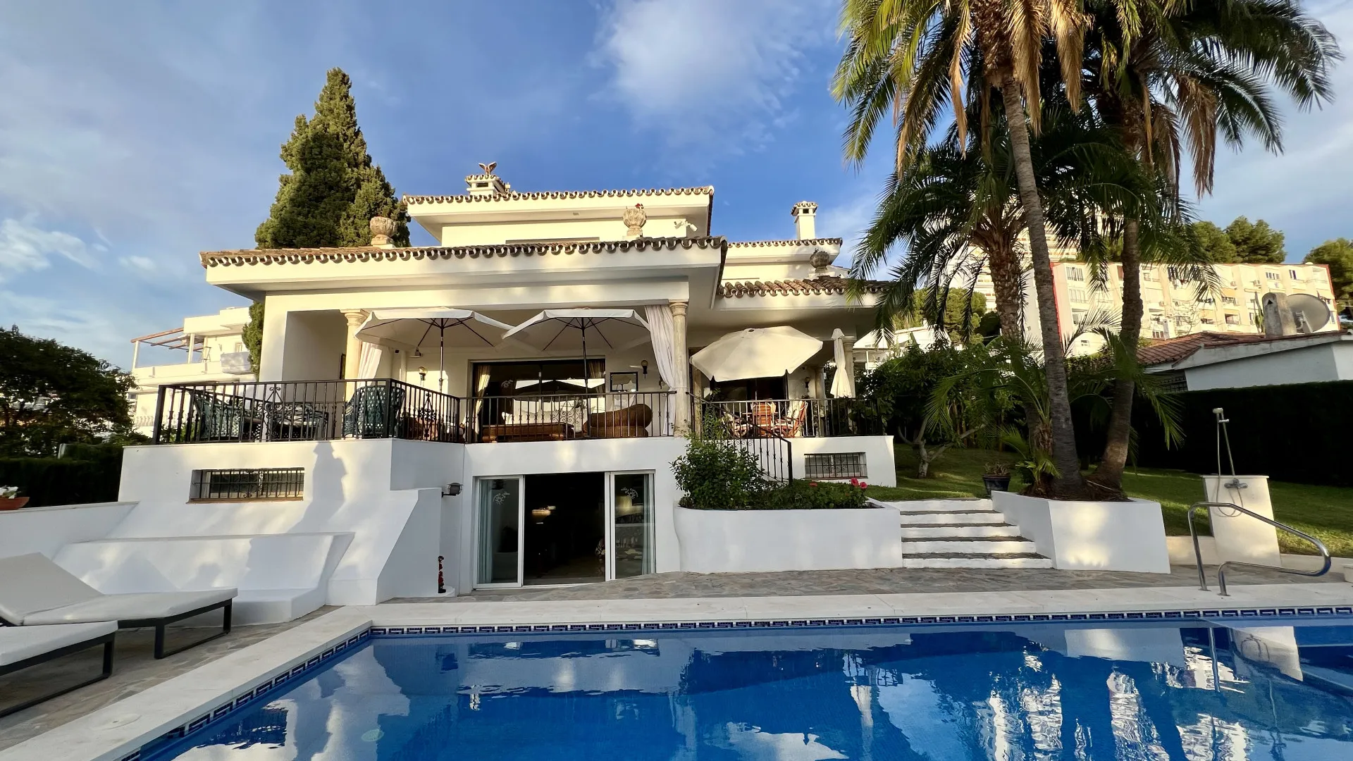 For sale La Campana 3 bedrooms villa