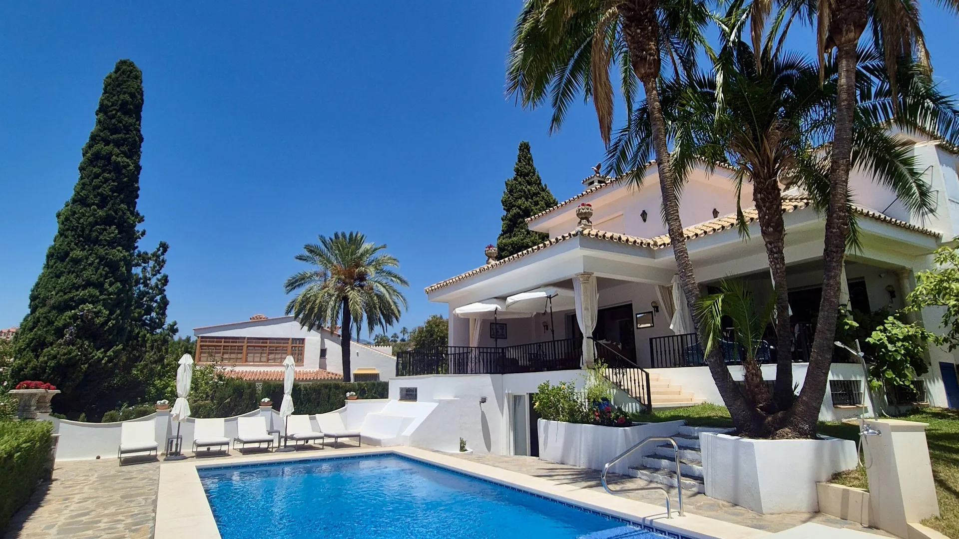 For sale La Campana 3 bedrooms villa