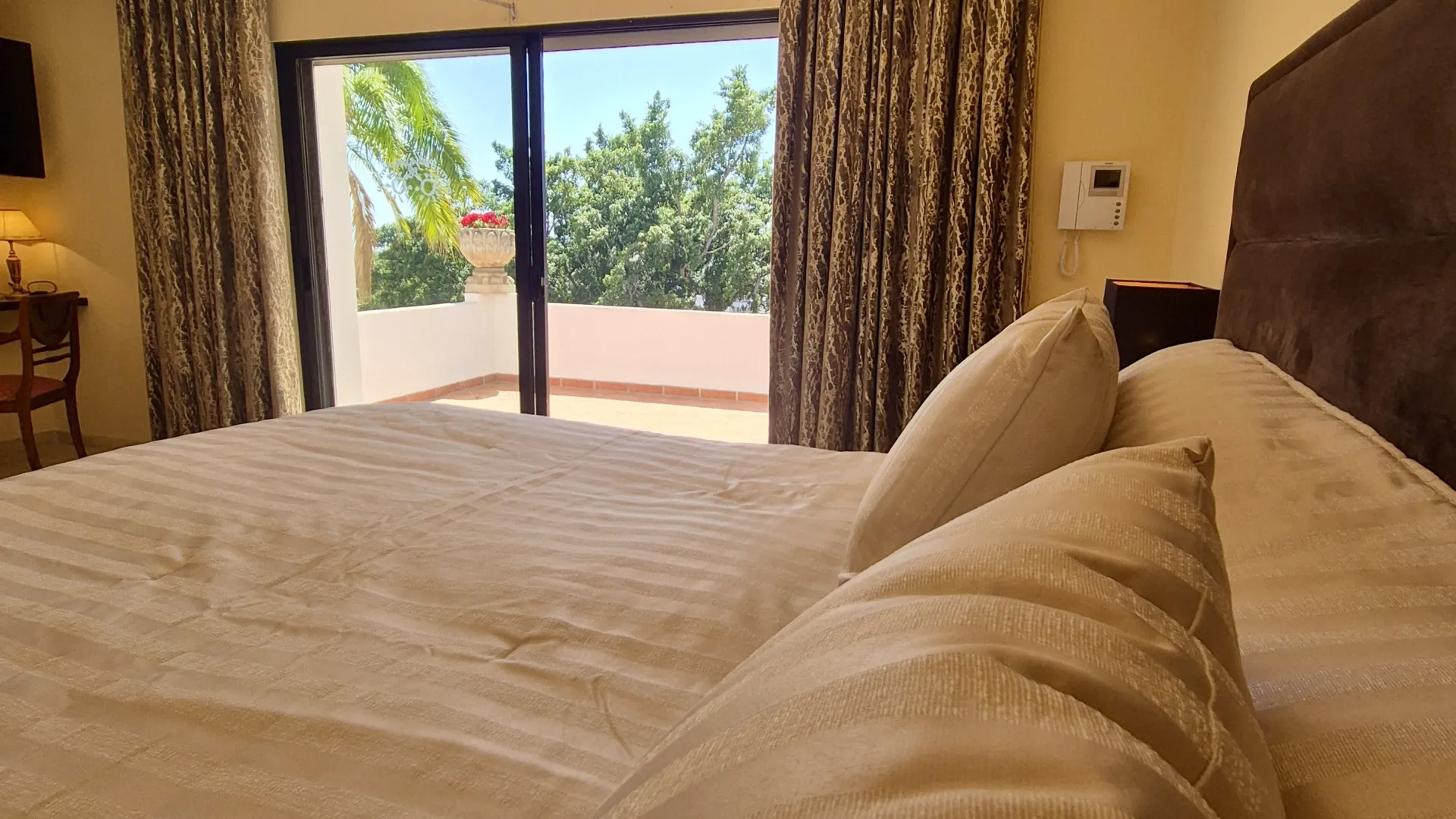 For sale La Campana 3 bedrooms villa