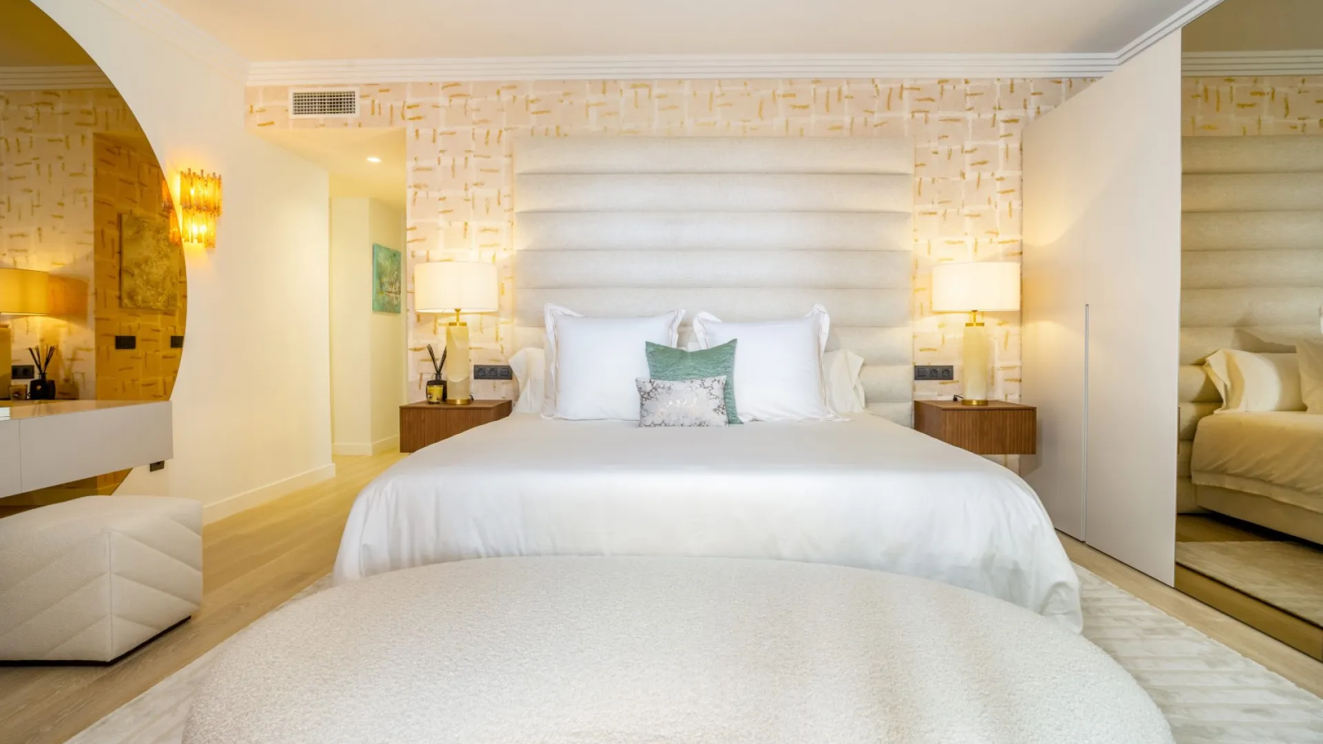 Apartment for sale in Albatross Hill