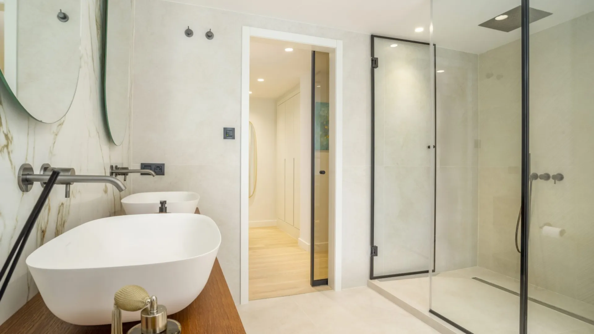 Apartment for sale in Albatross Hill