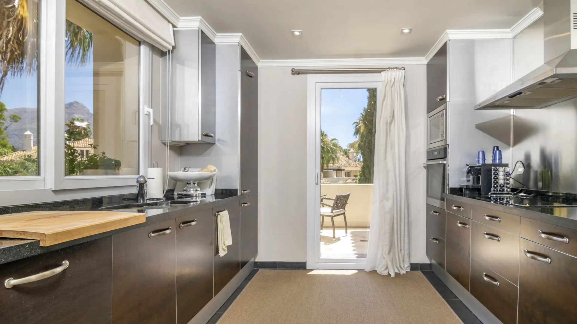 Buy duplex penthouse in Las Alamandas
