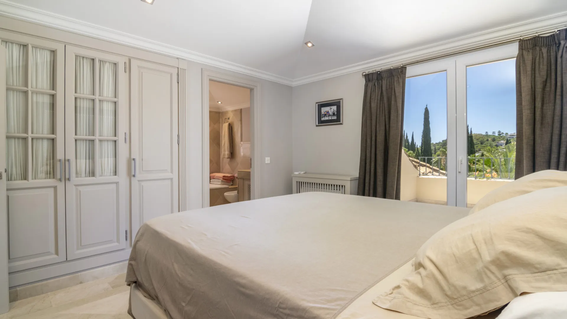 Buy duplex penthouse in Las Alamandas