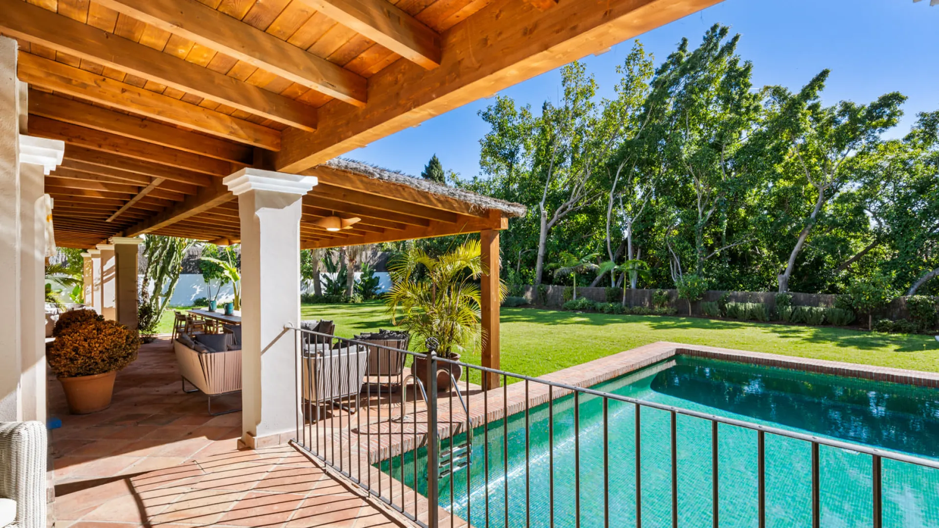 For sale Nagüeles 4 bedrooms villa