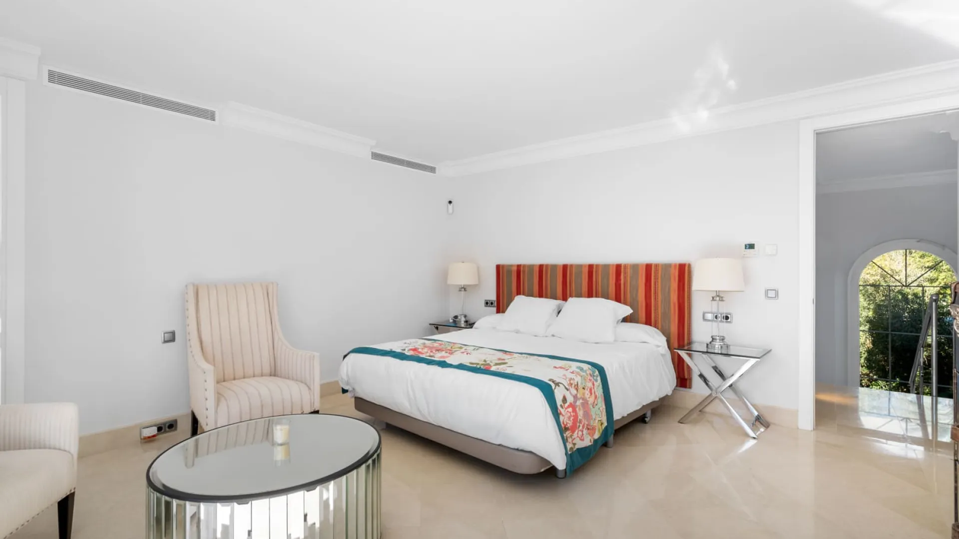 For sale Nagüeles 4 bedrooms villa