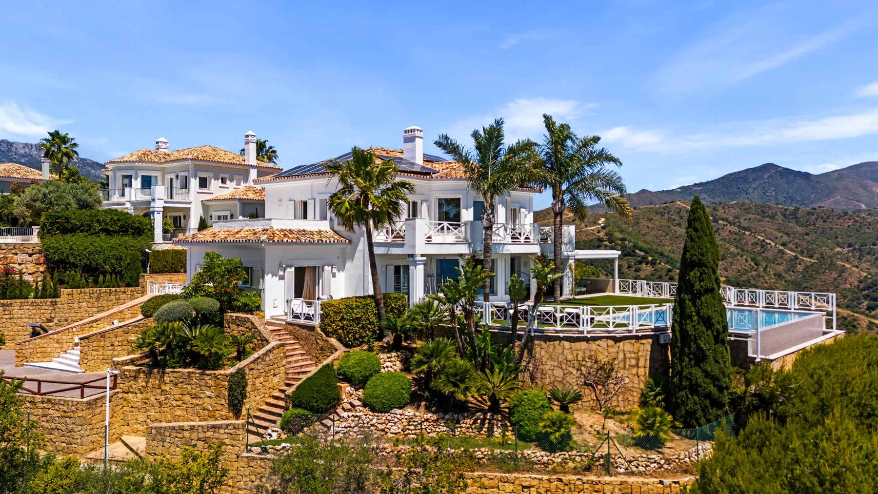 Los Altos de los Monteros, villa en venta