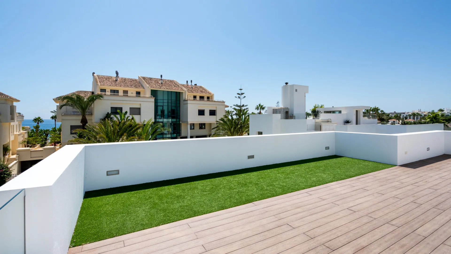 Villa in Rio Verde Playa for sale