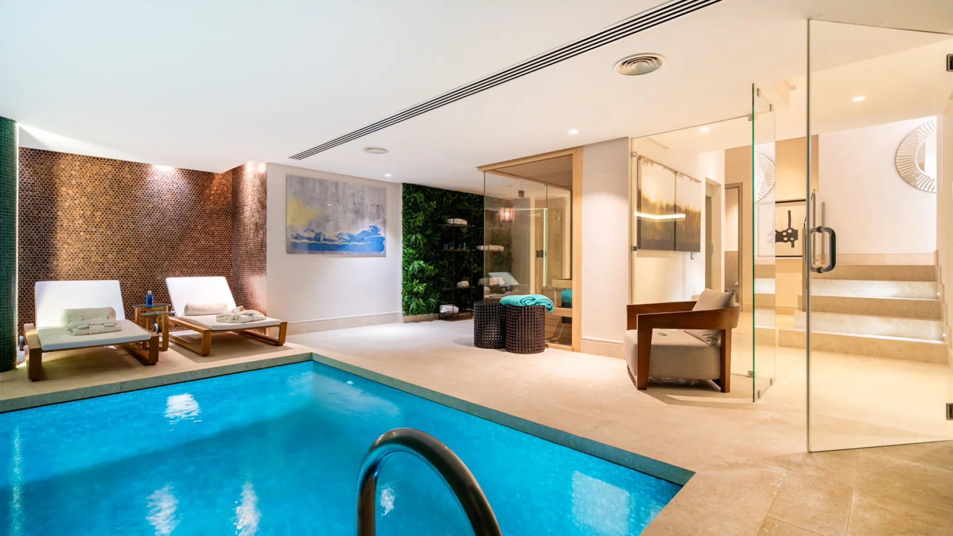 Villa in Rio Verde Playa for sale
