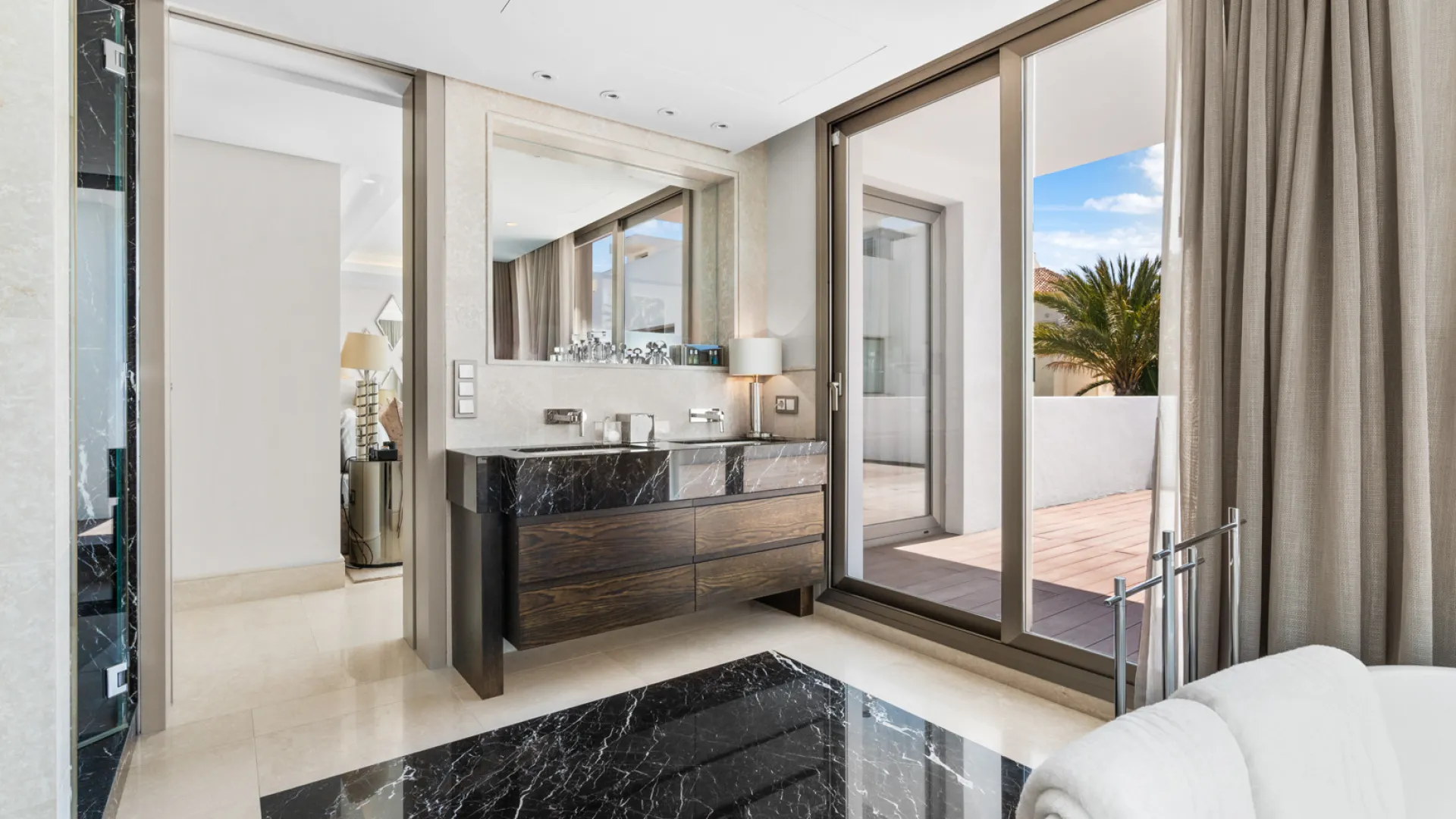 Villa in Rio Verde Playa for sale