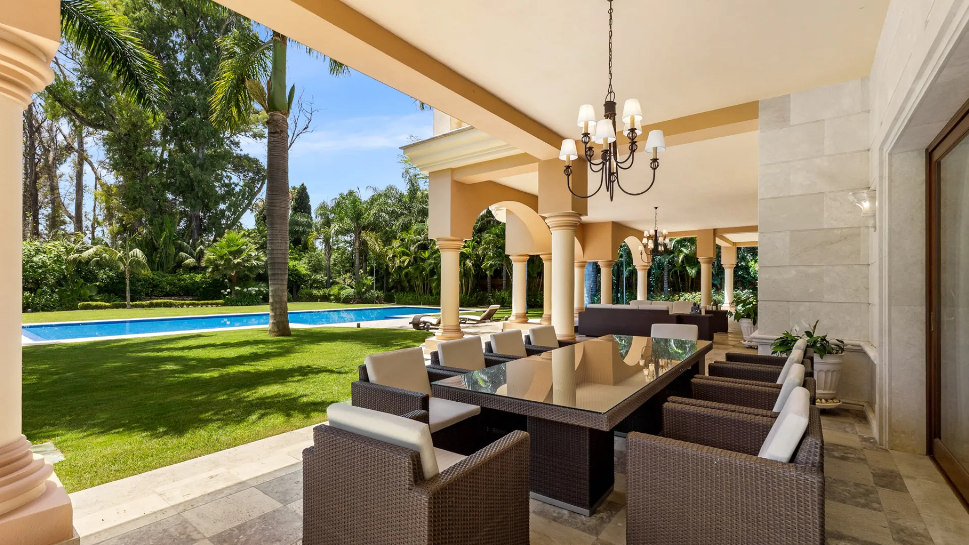 Guadalmina Baja, villa en venta de 8 dormitorios