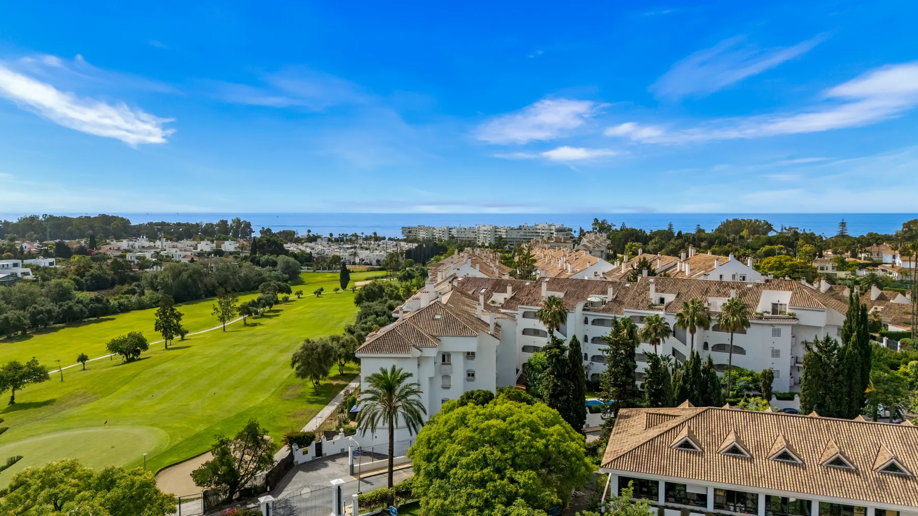 Atico duplex en venta en Guadalmina Baja