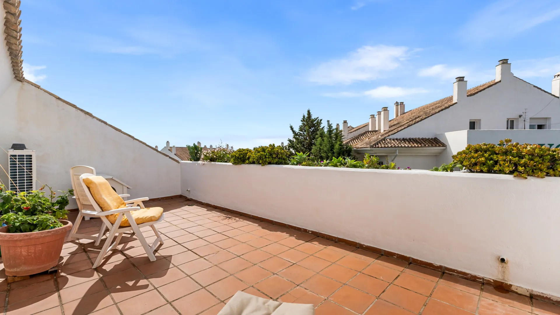 Atico duplex en venta en Guadalmina Baja