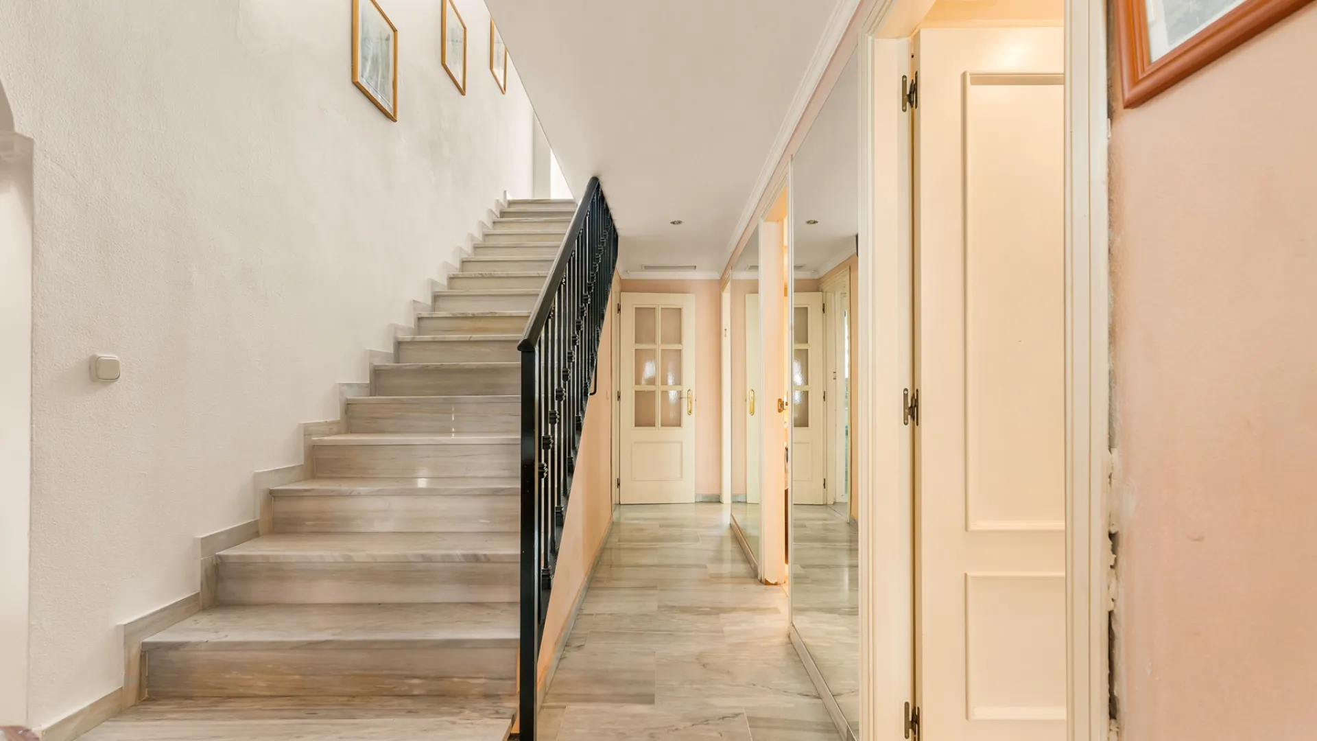 Atico duplex en venta en Guadalmina Baja