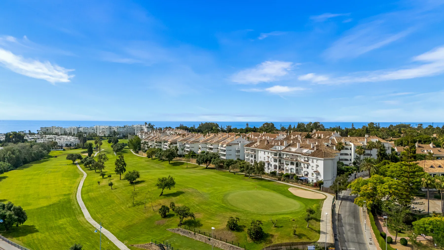 Atico duplex en venta en Guadalmina Baja