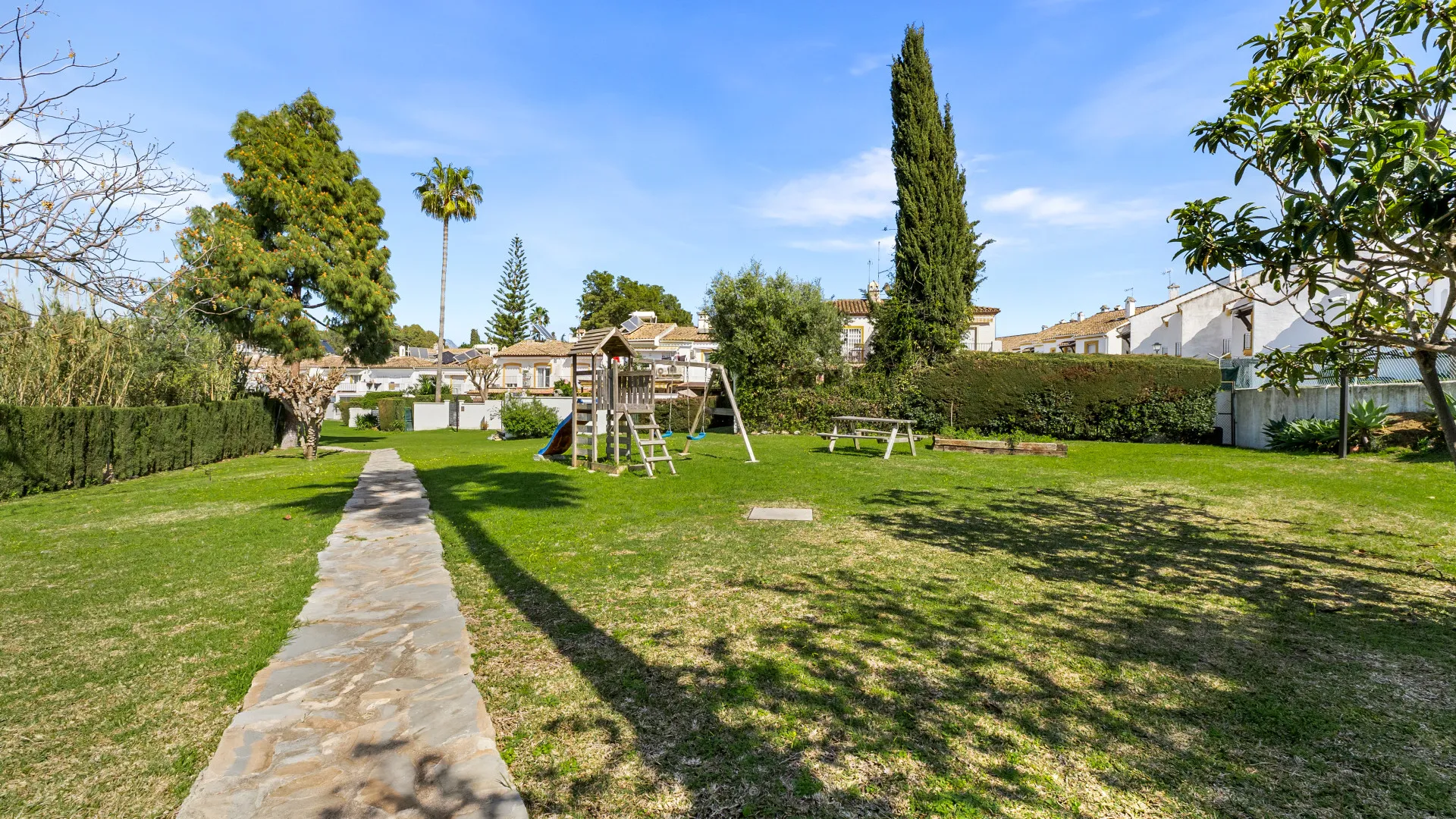 El Campanario 4 bedrooms town house for sale