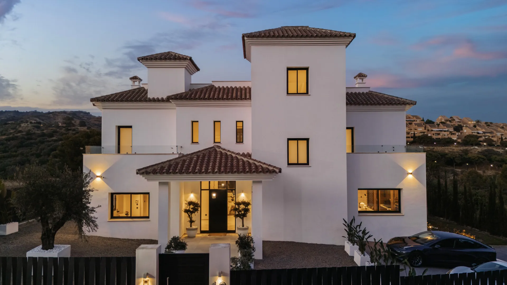 Villa a la venta en Elviria