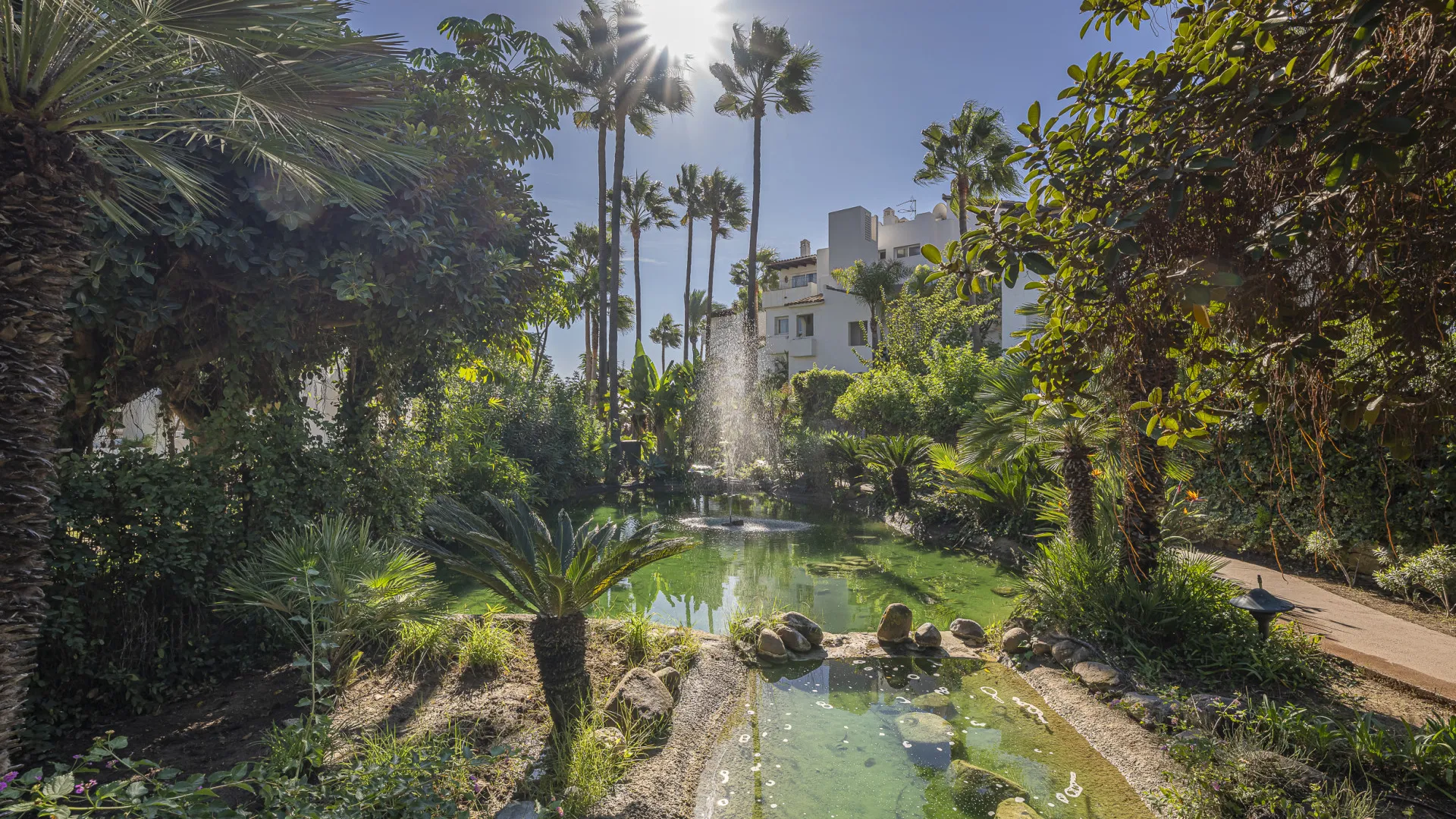 For sale apartment in New Golden Mile