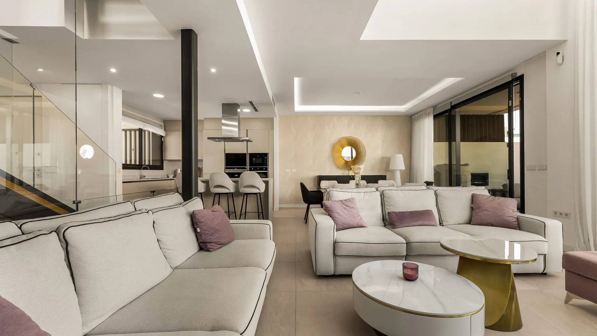 Semi detached house with 5 bedrooms for sale in Rio Real