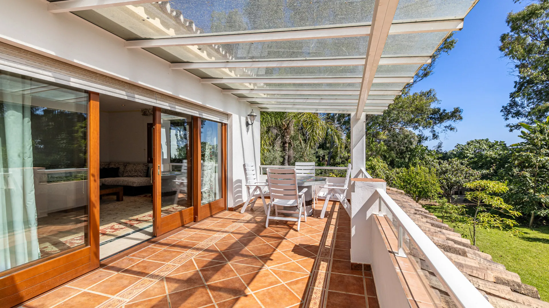 Villa a la venta de 5 dormitorios en New Golden Mile